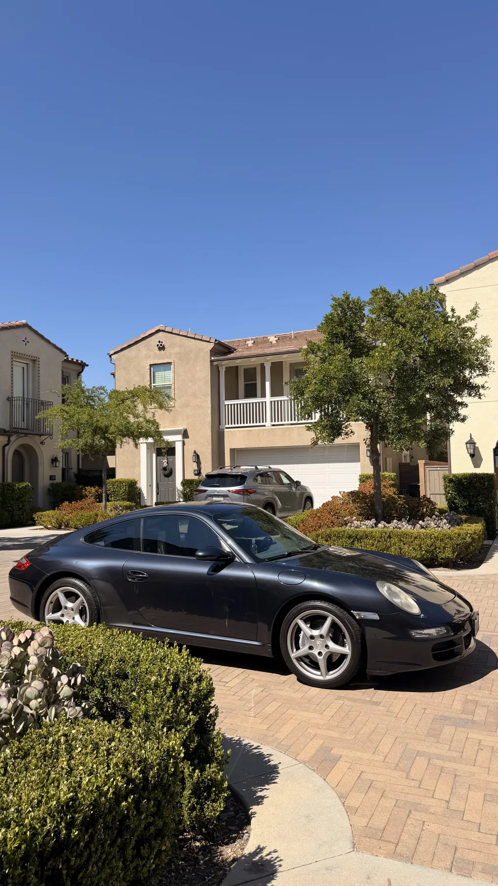 Porsche 911 window tint, front view