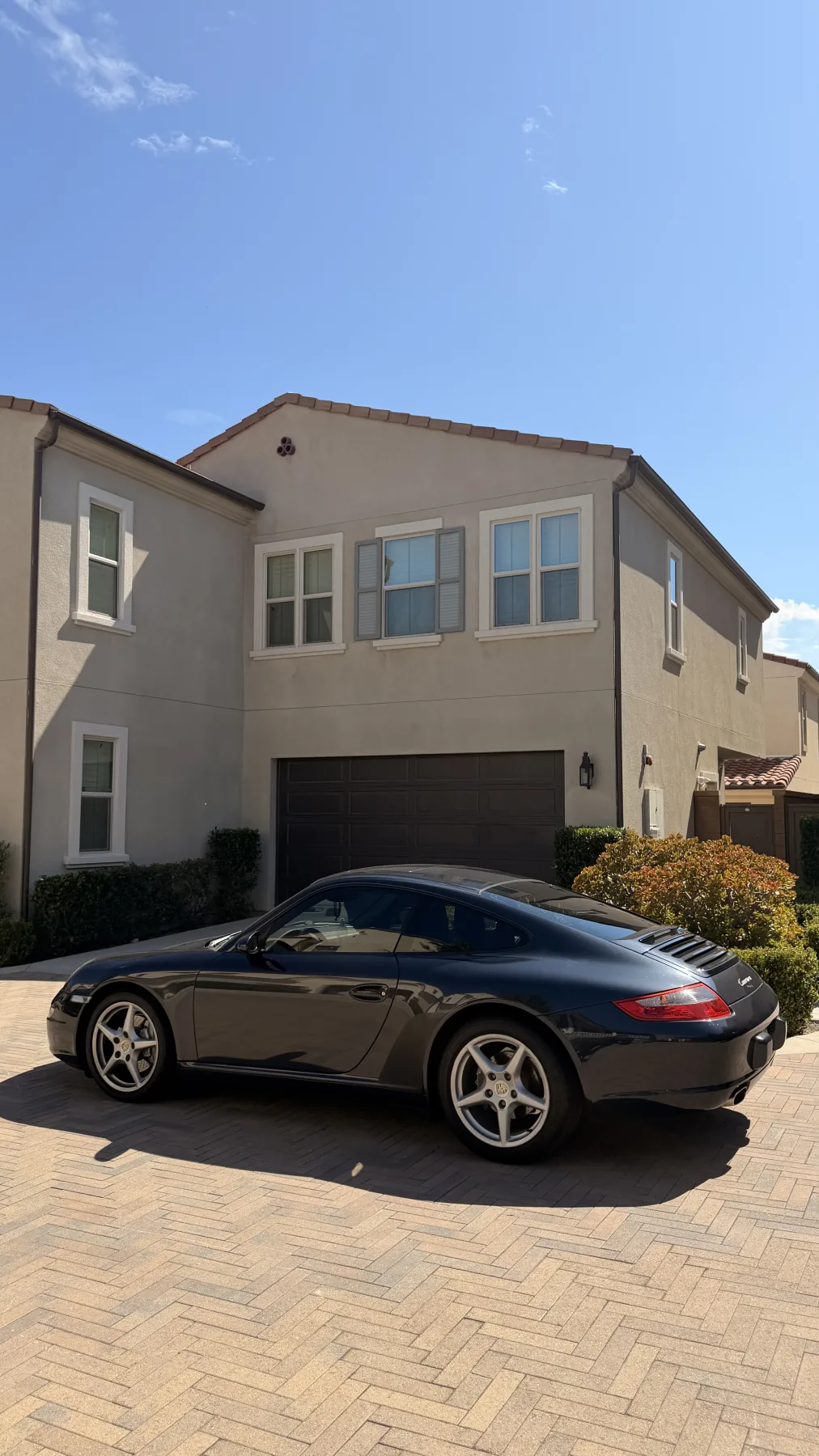 Porsche 911 window tint, rear view