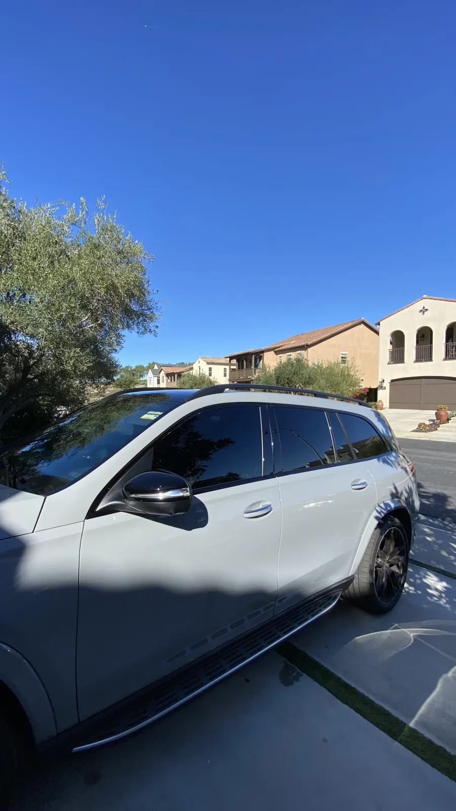 Mercedes-Benz GLS with ceramic window tint, side view